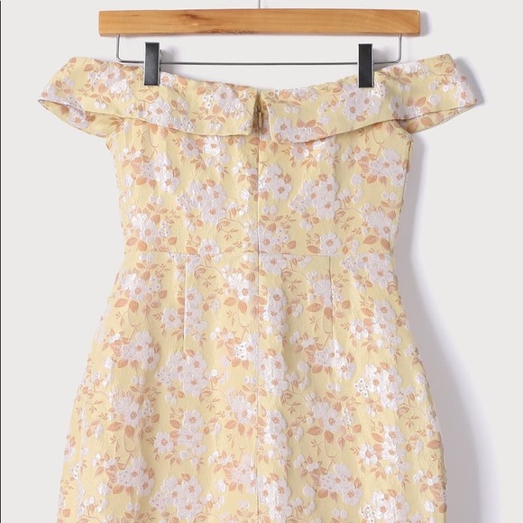 Yellow Floral Jacquard Off-the-Shoulder Mini Dress - Picture 5 of 6